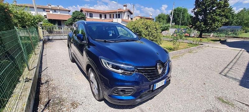 Usata Renault Kadjar 116 CV (85 kW) 2019 Blu/azzurro SUV