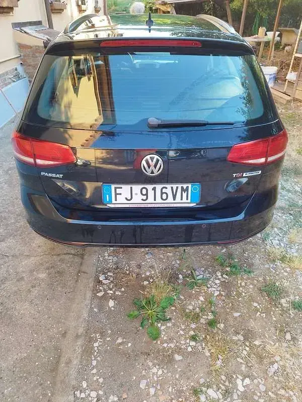 Usata VW Passat Business 120 CV (88 kW) 2017 Nero Station wagon