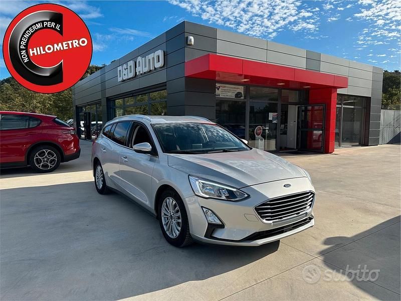 Usata Ford Focus Titanium 120 CV (88 kW) 2019 Argento Station wagon