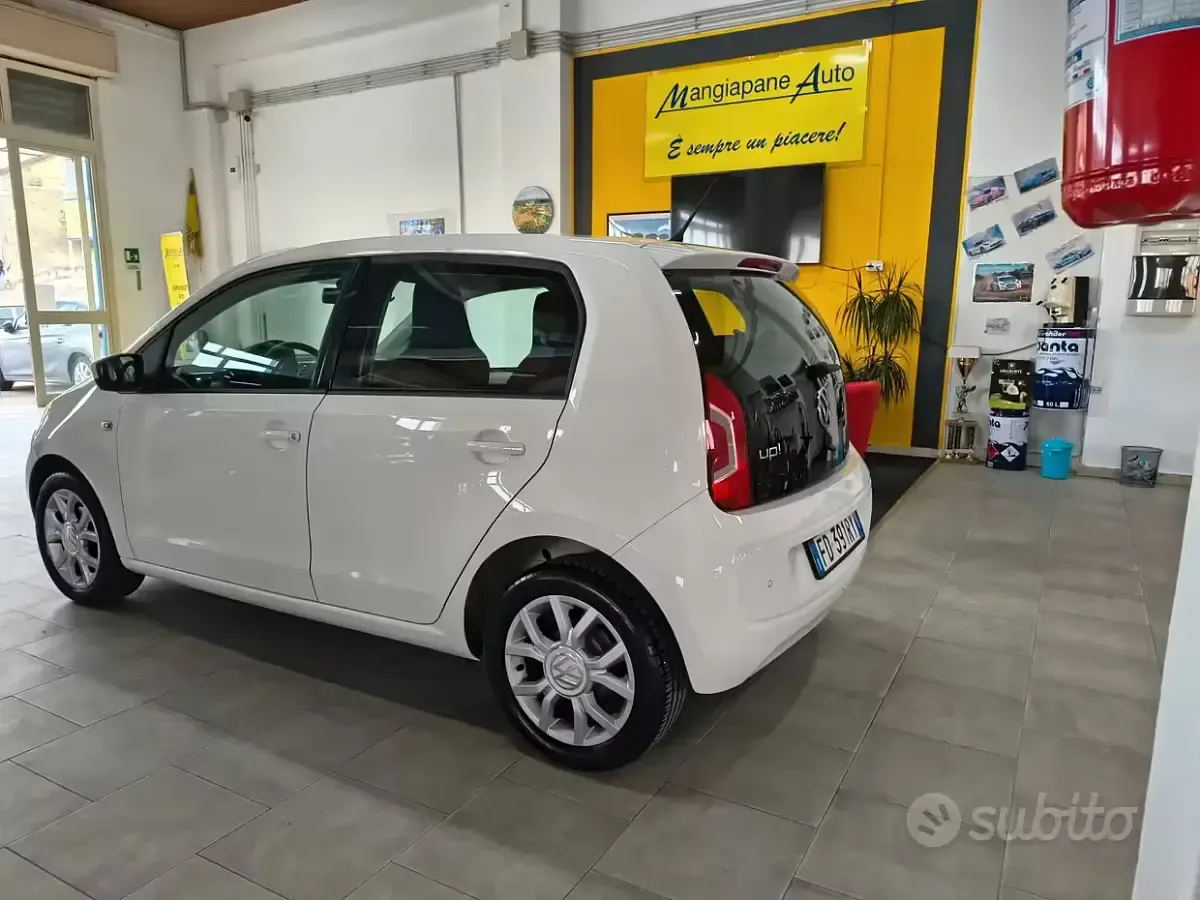 Usata VW up! 60 CV (44 kW) 2016 Bianco Utilitaria