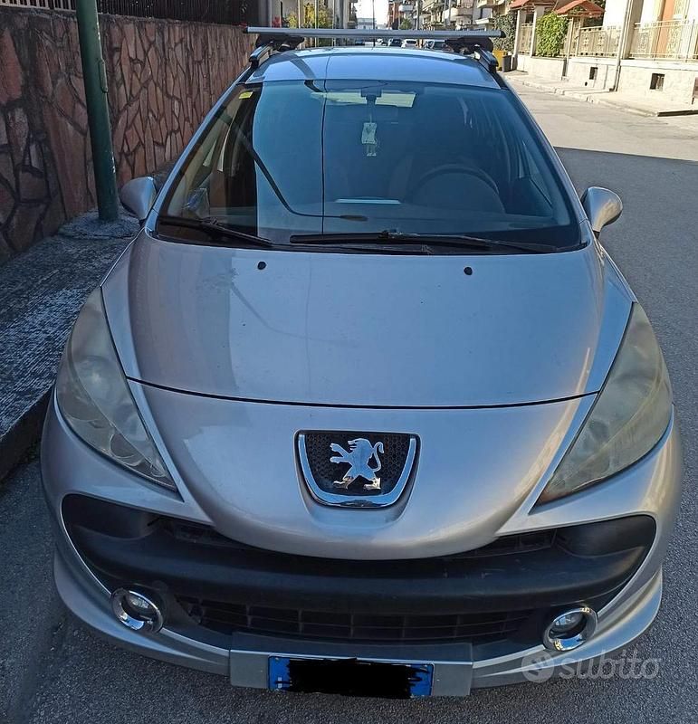 Usata Peugeot 207 90 CV (66 kW) 2008 Grigio Station wagon