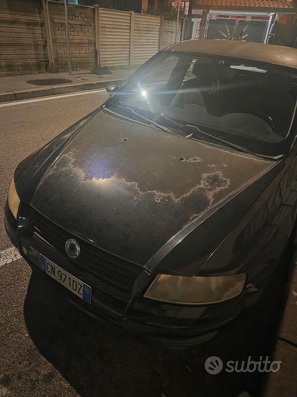 Usata Fiat Stilo 95 CV (69 kW) 2004 Nero Berlina