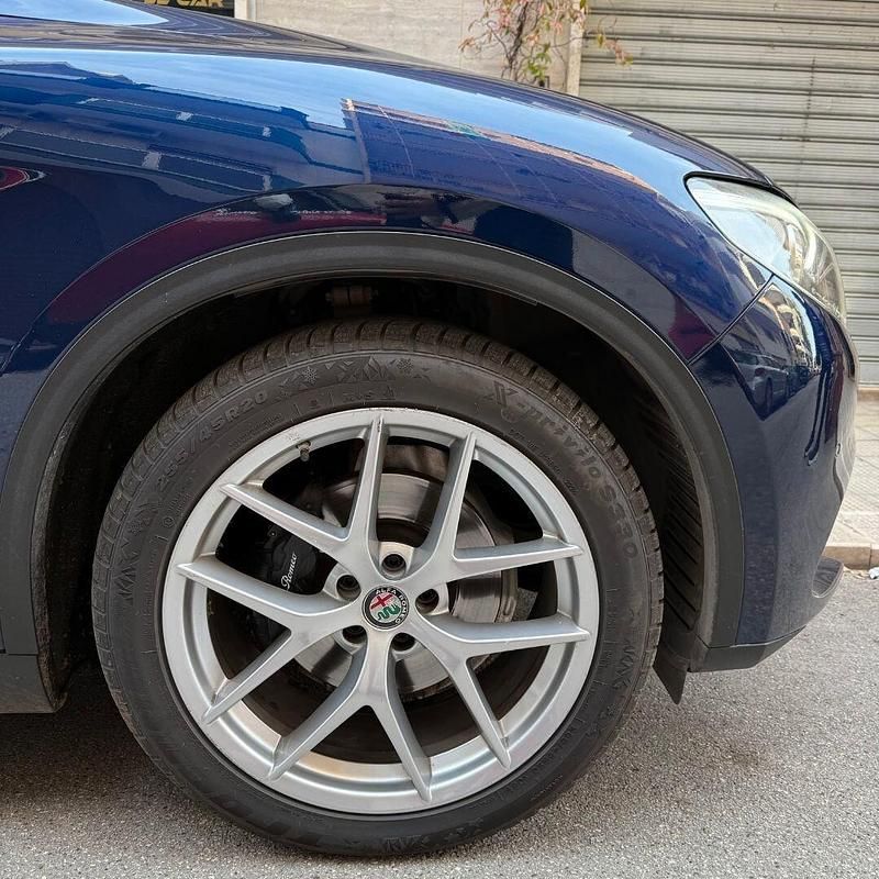 Usata Alfa Romeo Stelvio Executive 190 CV (139 kW) 2020 Blu SUV