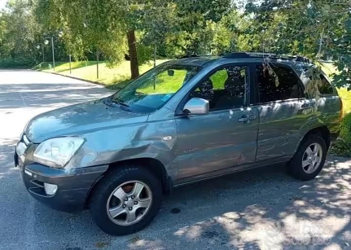 Usata Kia Sportage 140 CV (102 kW) 2006 Grigio SUV