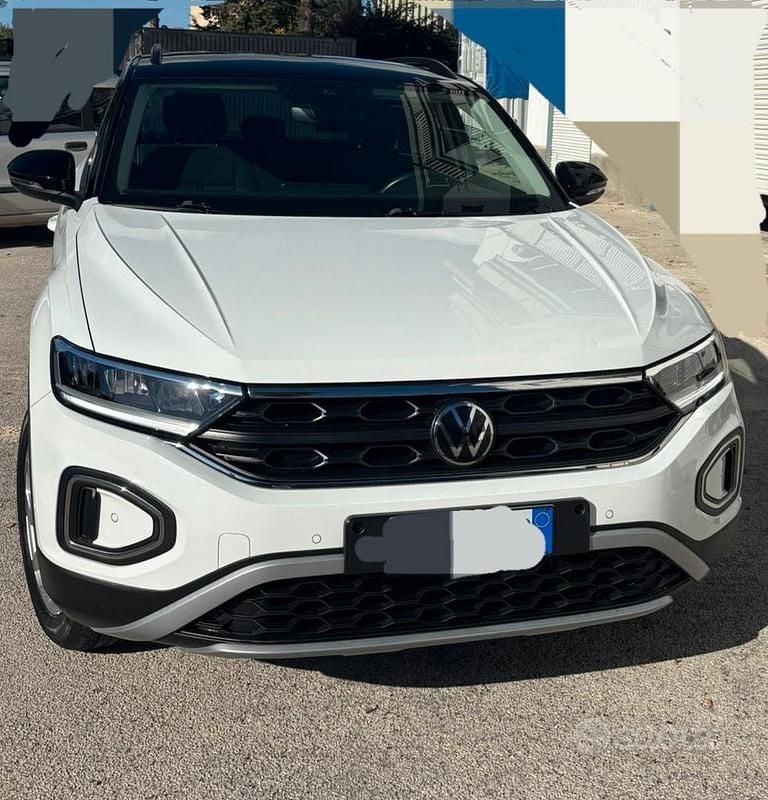 Bianco Usata 2023 VW T-Roc SUV | 22.000 € - Immagine 1/4