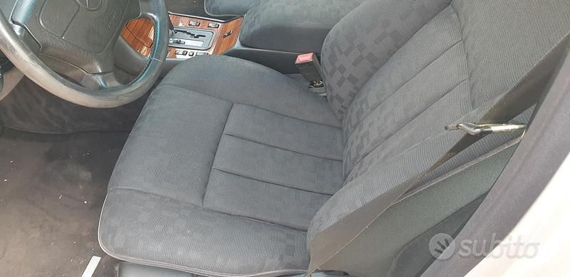 Usata Mercedes S280 193 CV (141 kW) 1994 Berlina