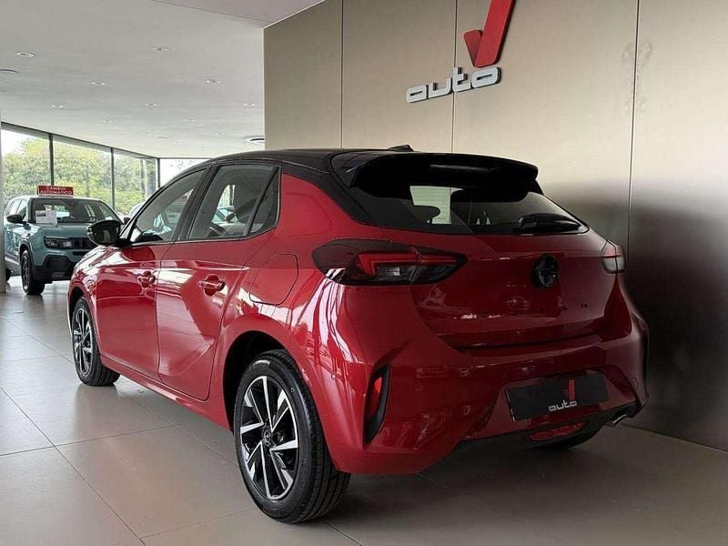 Usata Opel Corsa 101 CV (74 kW) 2024 Rosso / tetto nero Utilitaria
