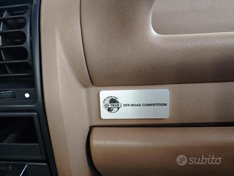 Usata Land Rover Discovery 120 CV (88 kW) 1996 Bianco SUV