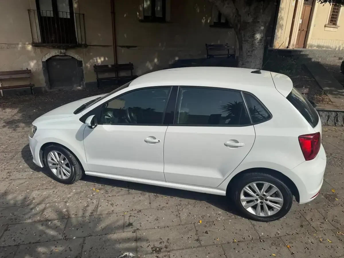 Usata VW Polo Highline 90 CV (66 kW) 2017 Bianco Berlina