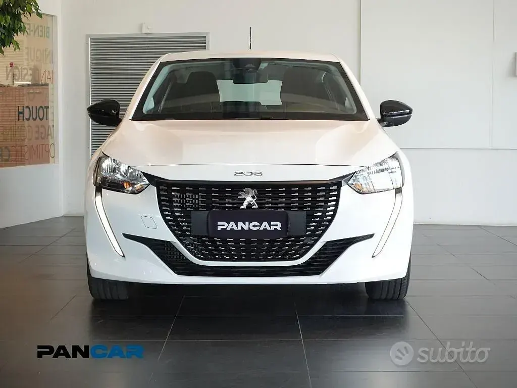 Usata Peugeot 208 Active 102 CV (75 kW) 2023 Bianco Utilitaria