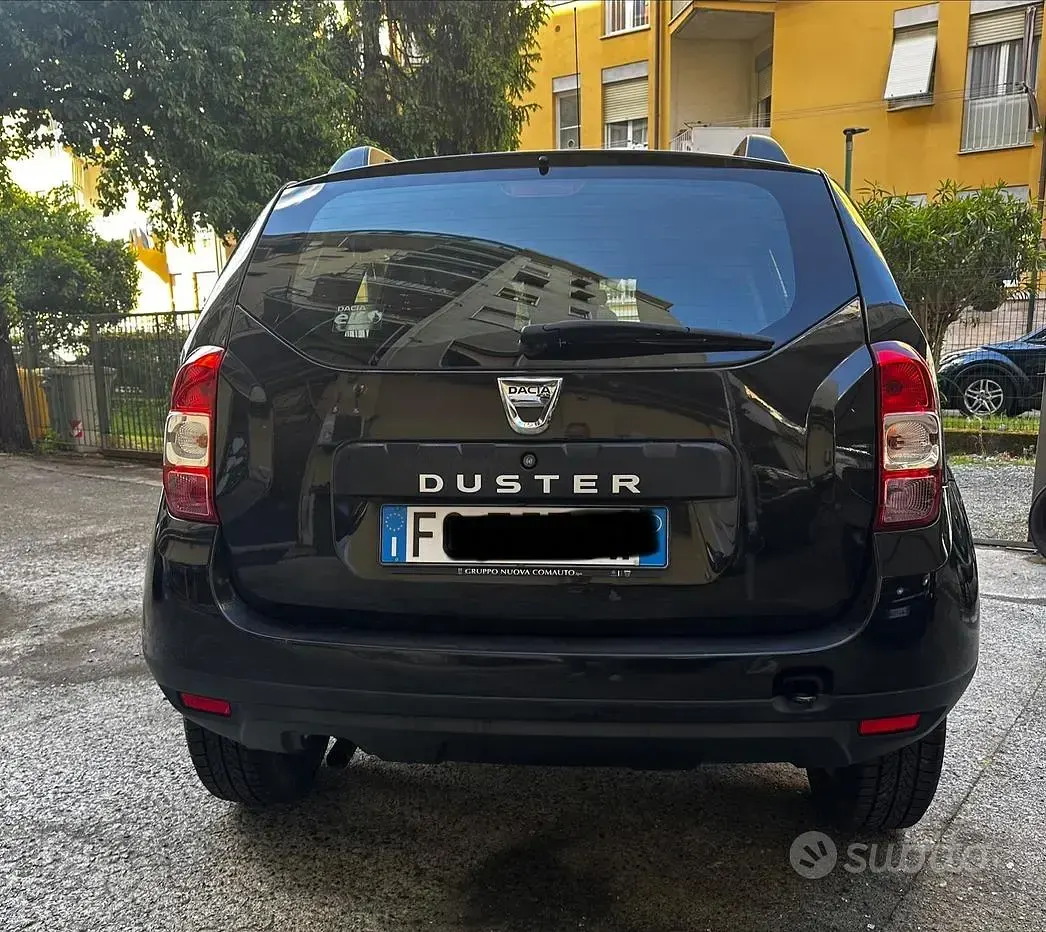 Usata Dacia Duster Ambiance 90 CV (66 kW) 2016 Nero SUV