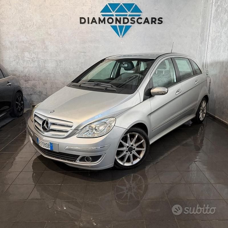 Usata Mercedes B200 Chrome 140 CV (102 kW) 2008 Grigio Monovolume