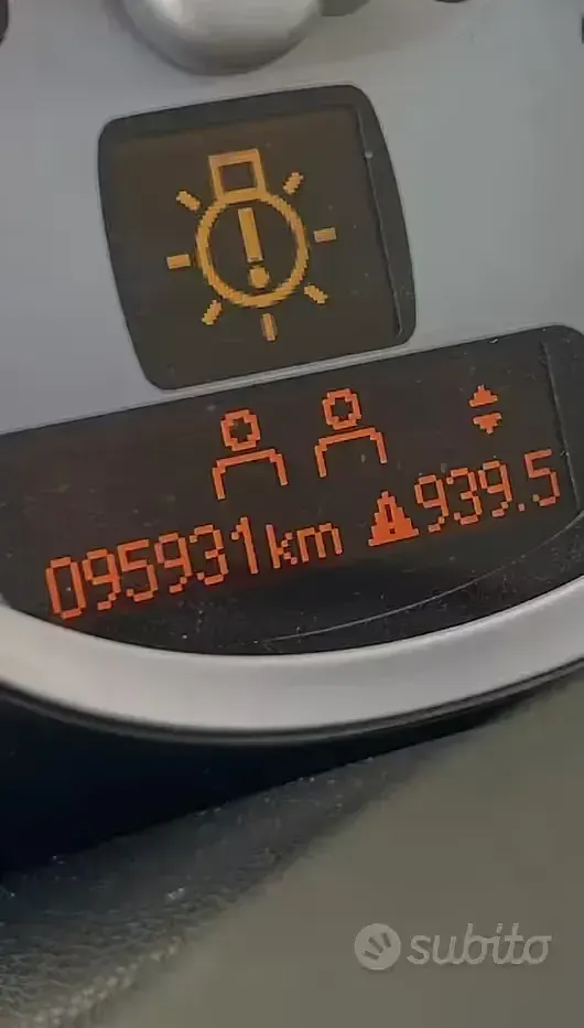 Usata Mini ONE 75 CV (55 kW) 2009 Nero Utilitaria