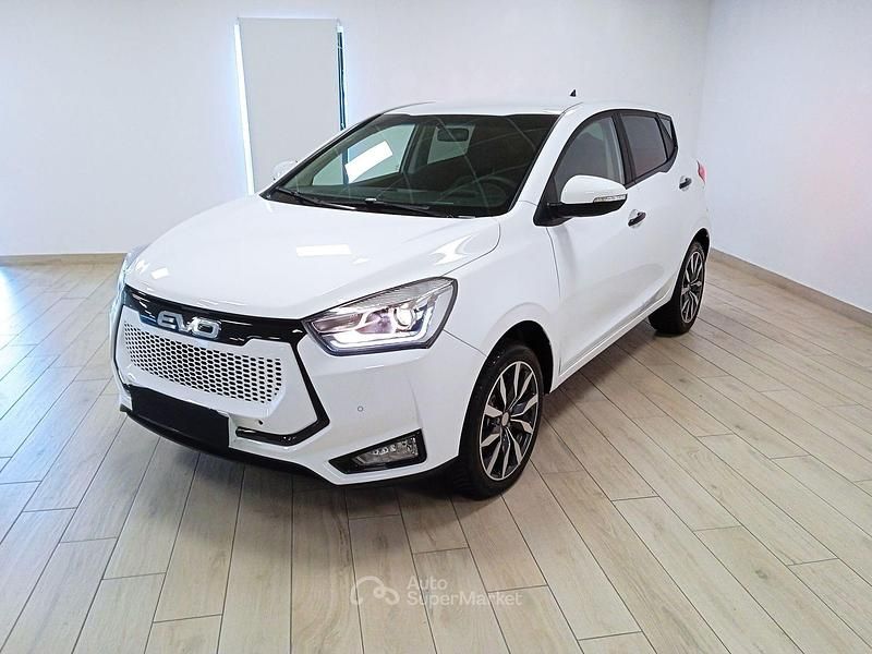 Usata EVO Evo 3 113 CV (83 kW) 2024 Bianco SUV