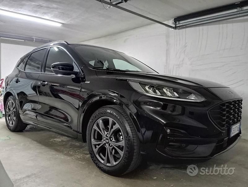 Usata Ford Kuga 120 CV (88 kW) 2021 SUV
