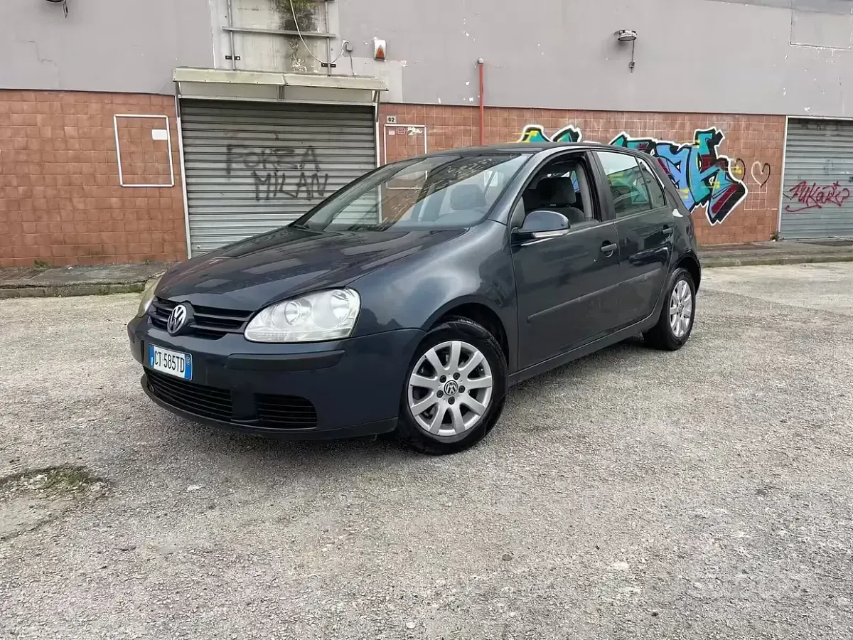 Usata VW Golf Sportline 105 CV (77 kW) 2006 Grigio Monovolume