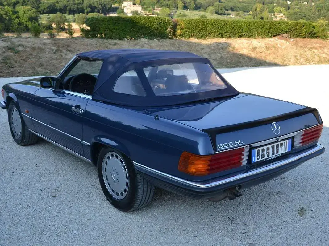 Usata Mercedes SL500 245 CV (180 kW) 1986 Blu/azzurro Cabrio