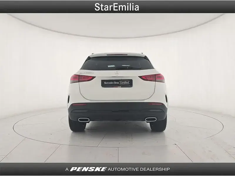 Usata Mercedes GLA250 Premium 160 CV (117 kW) 2022 Bianco SUV