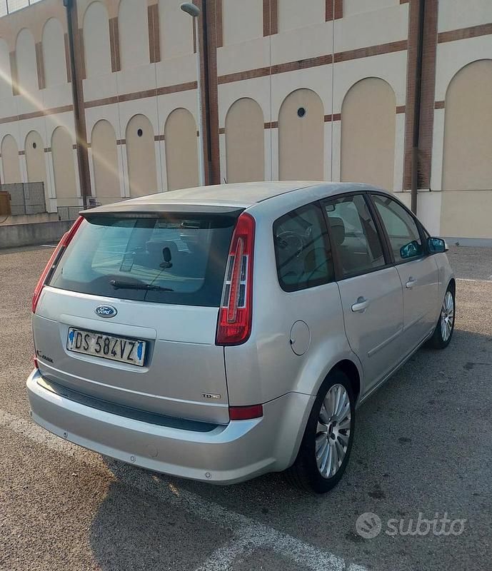 Begagnad Ford C-MAX Titanium 109 HK (80 kW) 2008 Grå Minibuss