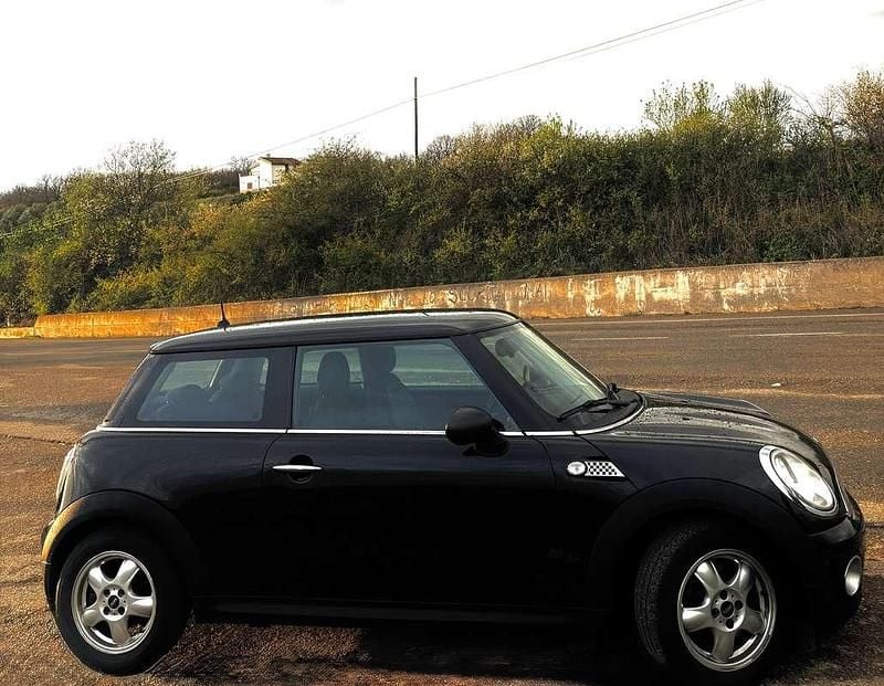 Usata Mini Cooper 75 CV (55 kW) 2010 Utilitaria