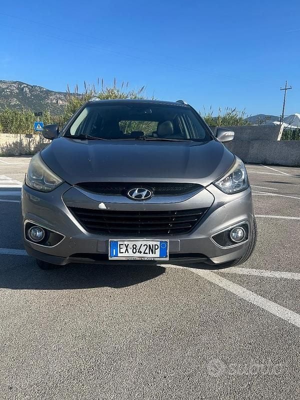 Usata Hyundai ix35 Xpossible 116 CV (85 kW) 2015 Grigio SUV