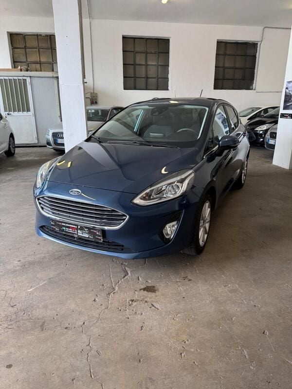 Blu Usata 2019 Ford Fiesta Titanium Due volumi | 7900 € (Ottimo prezzo) - Immagine 1/4