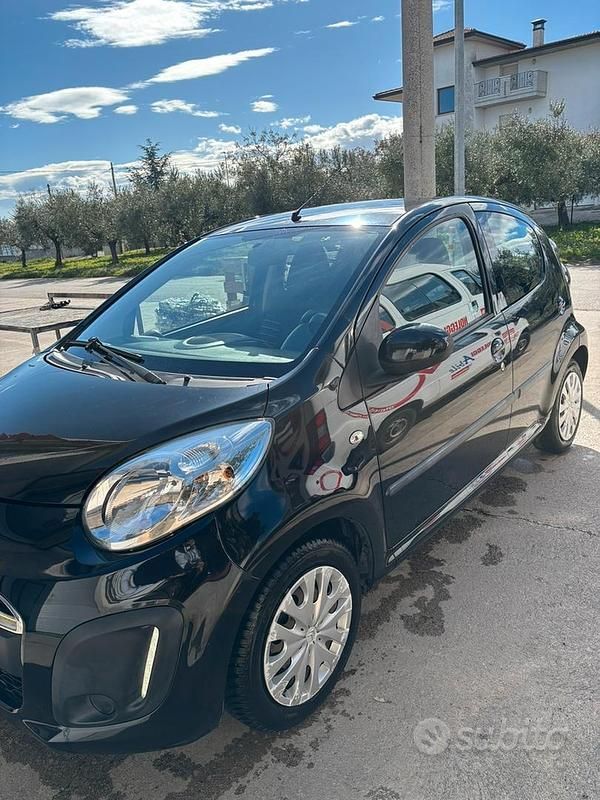 Gebraucht Citroën C1 69 PS (50 kW) 2014 Schwarz Kleinwagen
