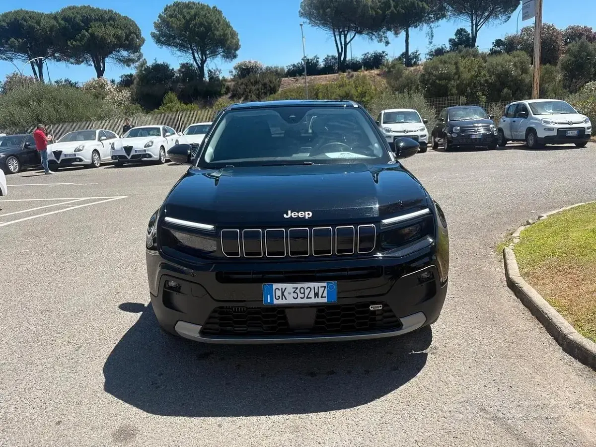 Usata Jeep Avenger Altitude 101 CV (74 kW) 2023 Nero SUV