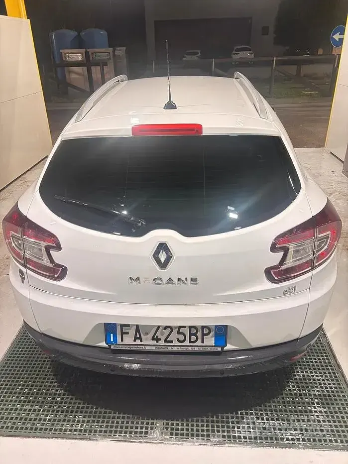 Usata Renault Mégane GrandTour 95 CV (69 kW) 2015 Bianco Station wagon