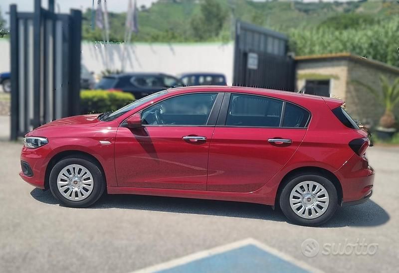 Usata Fiat Tipo Street 95 CV (69 kW) 2020 Rosso Berlina