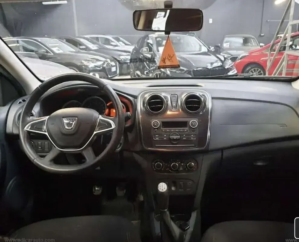 Usata Dacia Sandero Comfort 73 CV (53 kW) 2019 Berlina