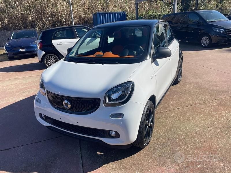 Usata Smart ForFour Passion 70 CV (51 kW) 2017 Bianco Utilitaria
