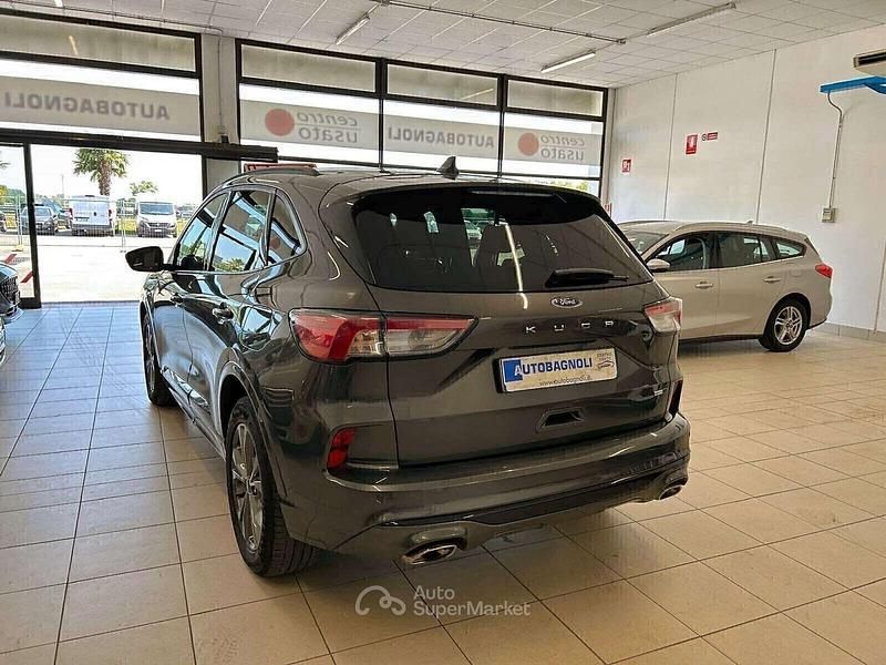 Usata Ford Kuga ST-Line 150 CV (110 kW) 2020 Grigio SUV