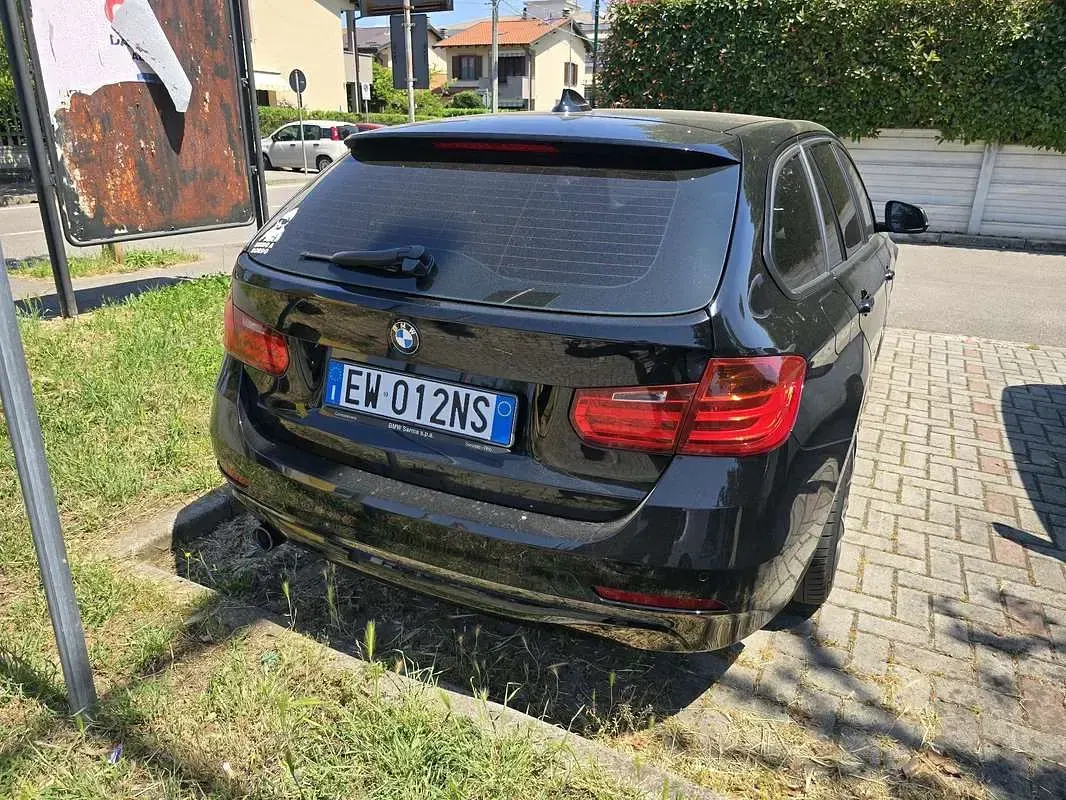 Usata BMW 318 143 CV (105 kW) 2014 Nero Station wagon