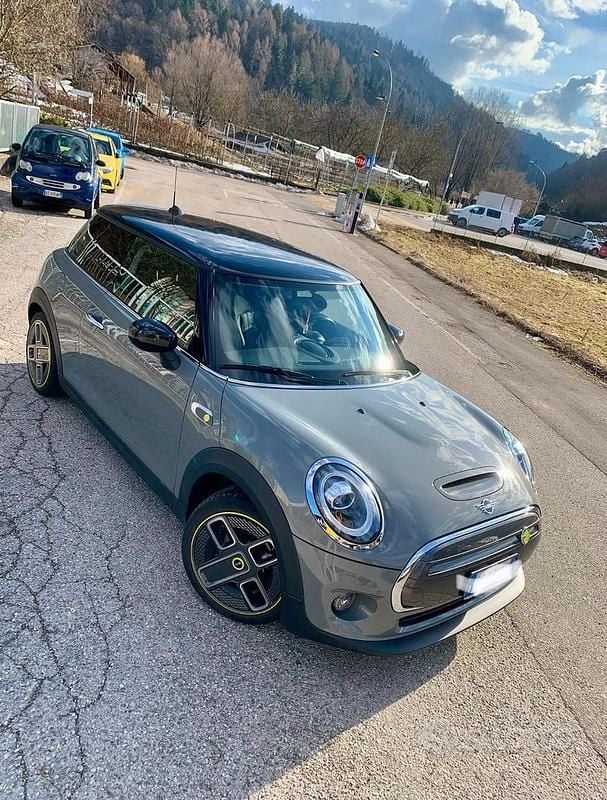 Grigio Usata 2020 Mini Cooper SE Utilitaria | 16.800 € (Cara) - Immagine 1/4