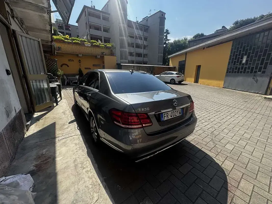 Usata Mercedes E200 Premium 136 CV (100 kW) 2016 Berlina