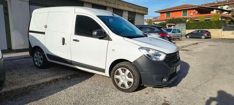 Usata Dacia Dokker 101 CV (74 kW) 2021 Bianco Monovolume