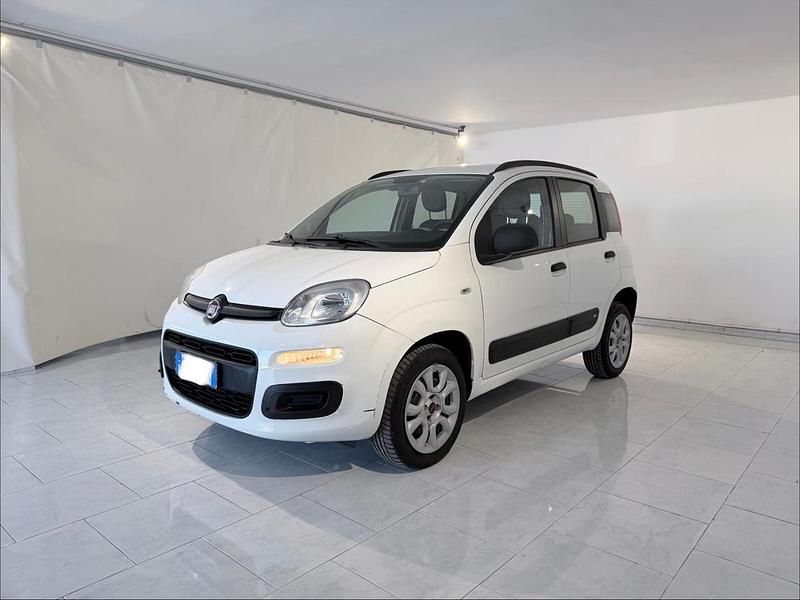 Usata Fiat Panda Lounge 80 CV (58 kW) 2014 Bianco Utilitaria