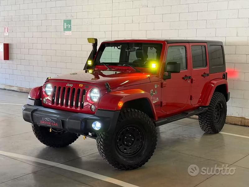 Usata Jeep Wrangler Unlimited Sahara 199 CV (146 kW) 2014 Rosso SUV