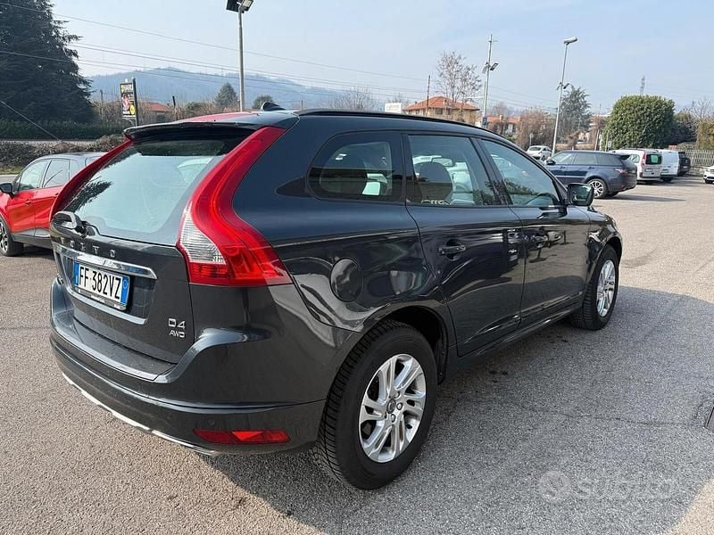 Usata Volvo XC60 Summum 190 CV (139 kW) 2016 Grigio SUV