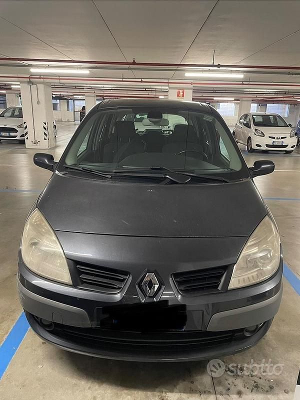 Usata Renault Scénic II 130 CV (95 kW) 2006 Monovolume