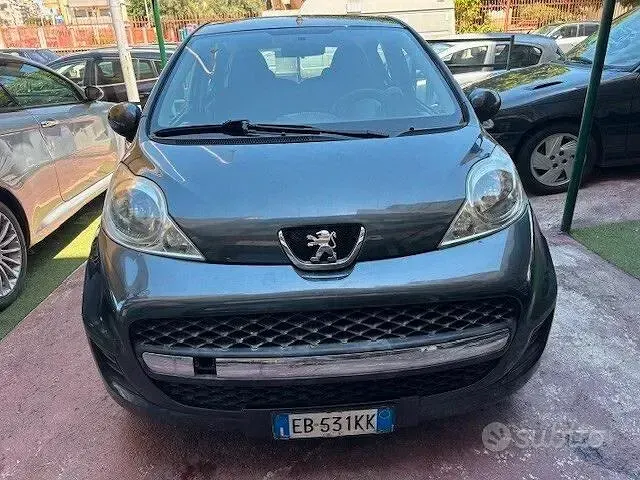Usata Peugeot 107 68 CV (50 kW) 2010 Nero Utilitaria