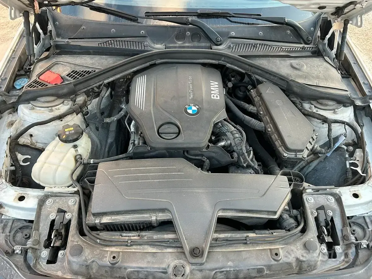 Usata BMW 118 Advantage 150 CV (110 kW) 2016 Bianco Utilitaria