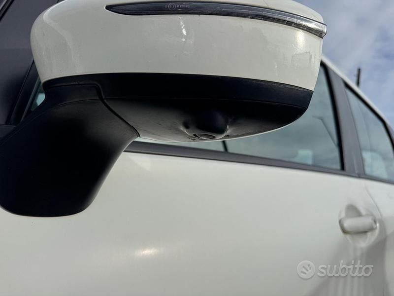 Usata Nissan Note Tekna 90 CV (66 kW) 2014 Bianco Utilitaria