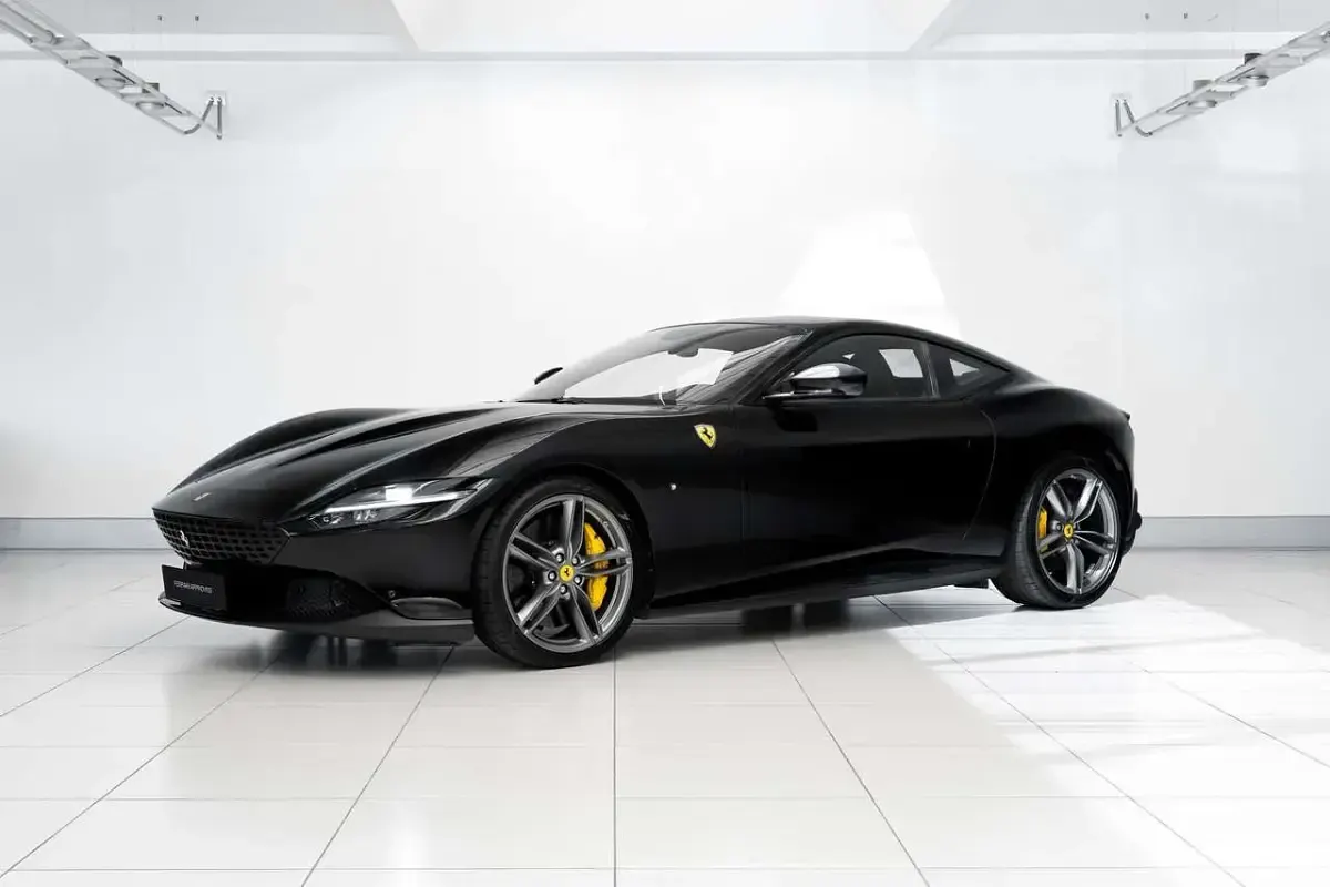 Usata Ferrari Roma 620 CV (456 kW) 2022 Nero Coupé