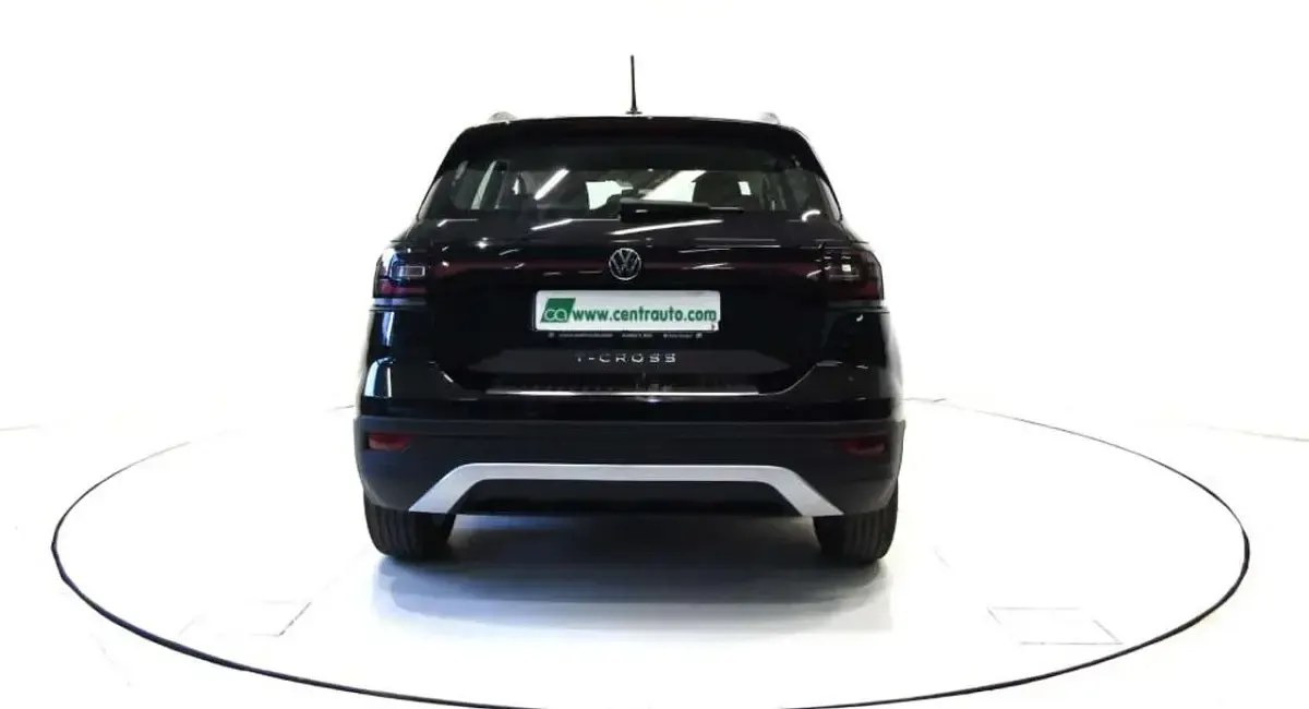 Usata VW T-Cross Style 110 CV (80 kW) 2023 Nero SUV
