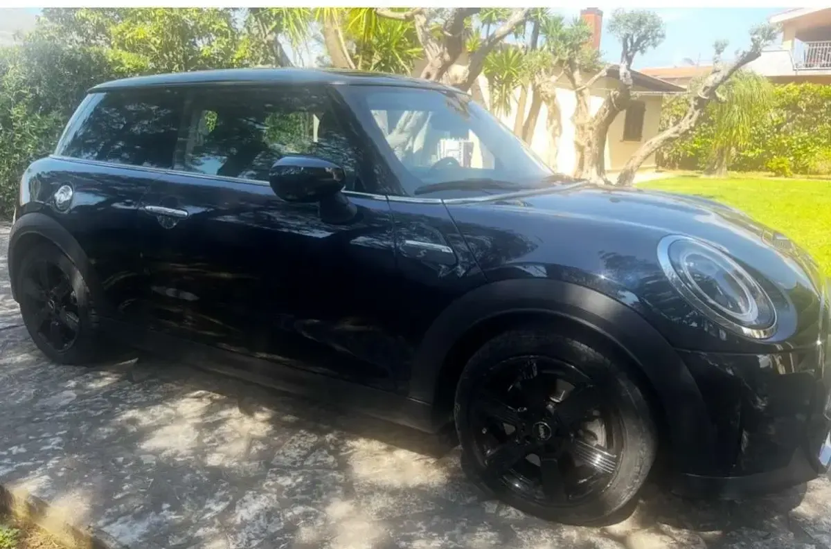Usata Mini Cooper S Classic 178 CV (130 kW) 2022 Blu/azzurro Utilitaria