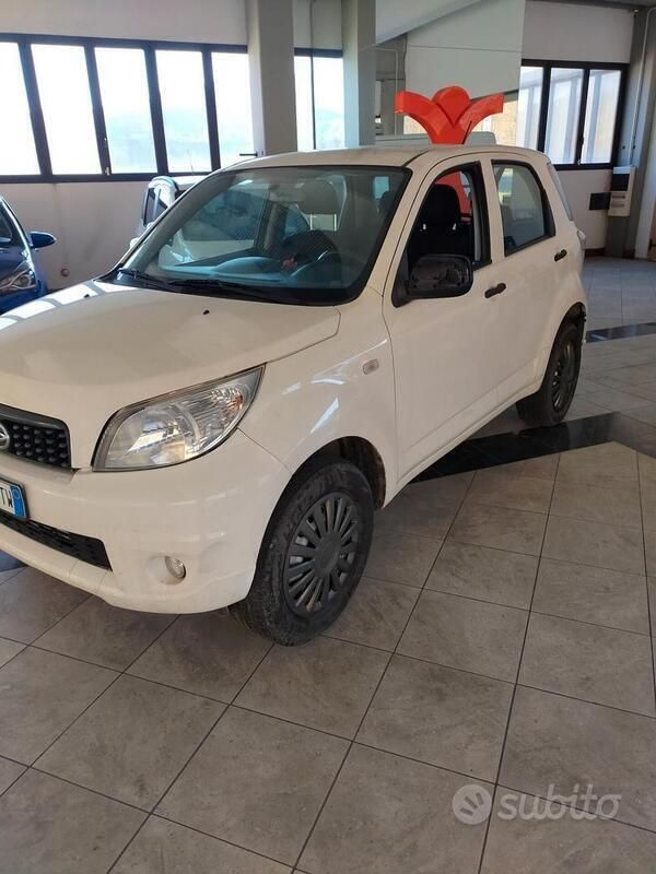 Usata Daihatsu Terios 85 CV (62 kW) 2009 Bianco SUV