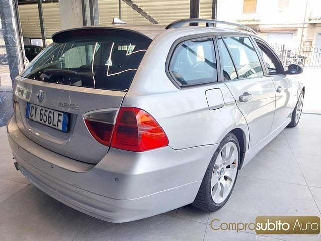 Usata BMW 320 150 CV (110 kW) 2005 Grigio Station wagon