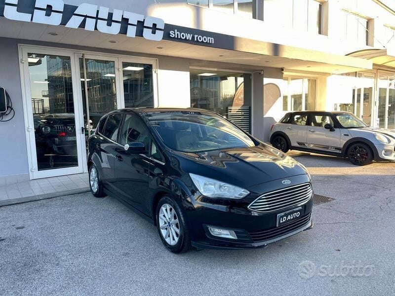 Nero Usata 2015 Ford C-MAX Titanium Monovolume | 9500 € (Cara) - Immagine 1/4